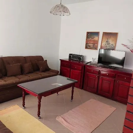 Neda Apartment